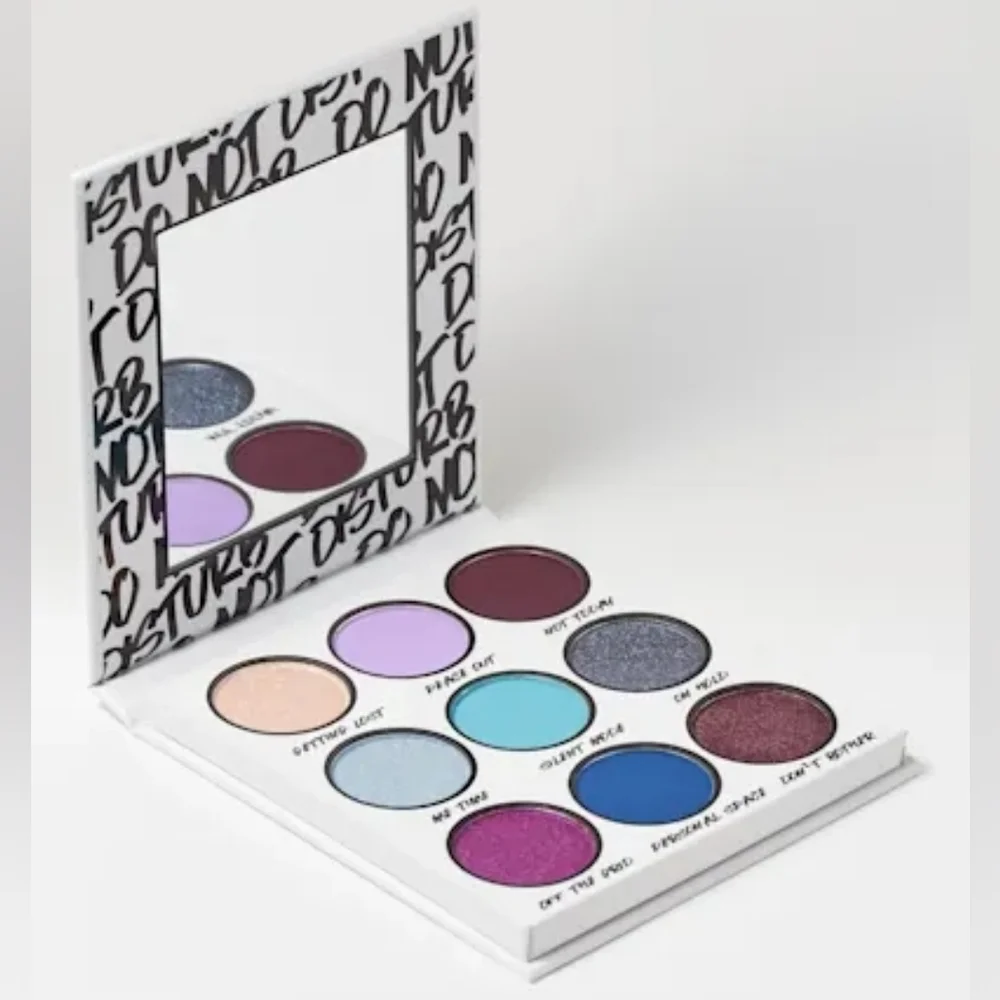 New BH Cosmetics Do Not Disturb 9 Shade Eyeshadow Palette Mirror Shimmer Blue
